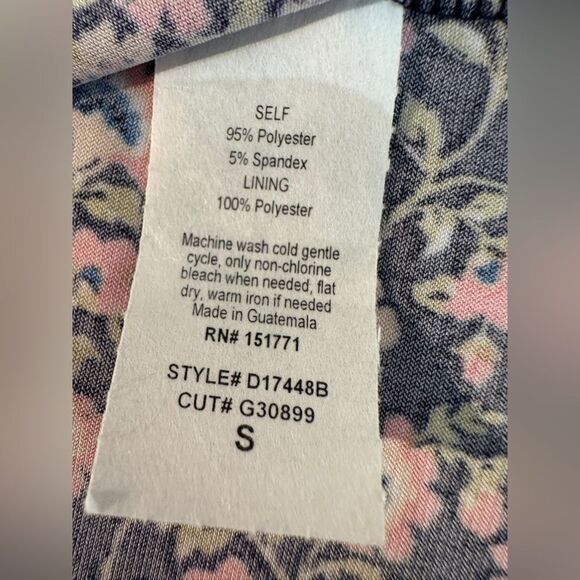 Gilli Sleeveless Back Tie Ditsy Mini Dress Size Small - Picture 9 of 10